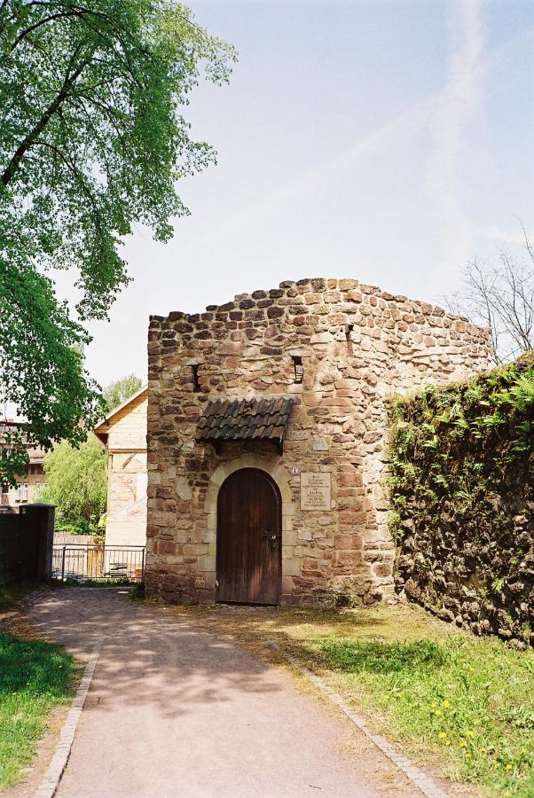 Gaestehaus Am Storchenturm Айзенах Екстериор снимка